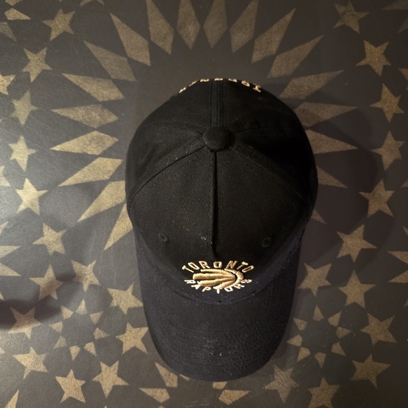 Youth Toronto Raptors hat - Picture 4 of 9